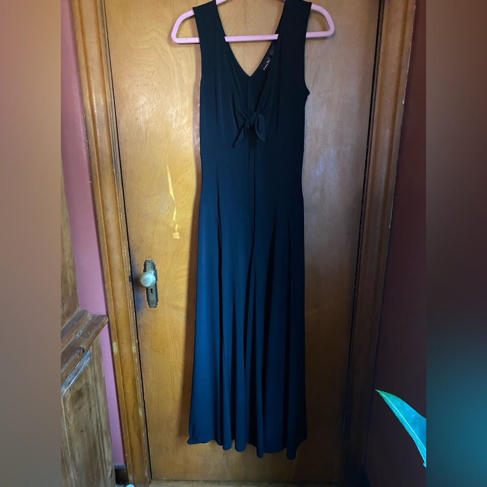ShapeFx Maxi Sleeveless V neck tie dress cinched waist